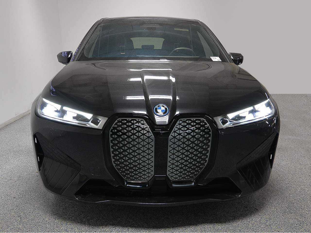 2023 BMW iX M60