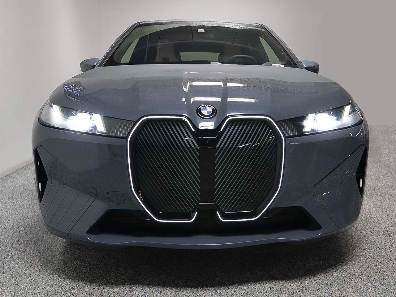 2026 BMW iX xDrive45