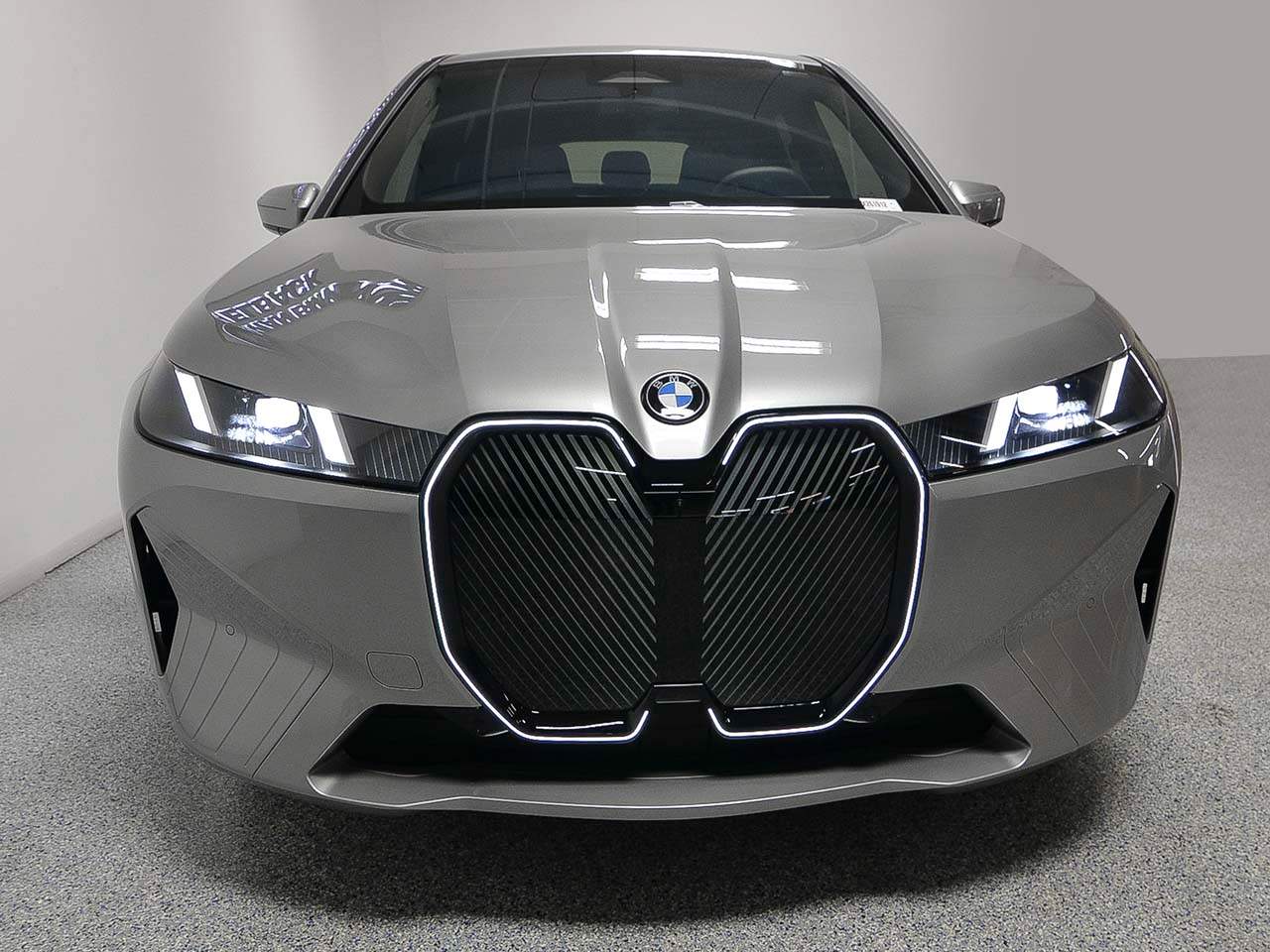 2026 BMW iX xDrive45