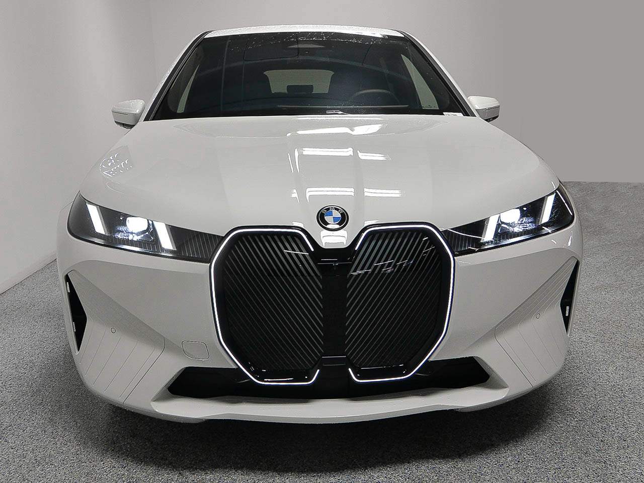 2026 BMW iX xDrive45
