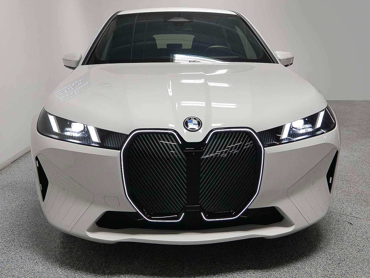 2026 BMW iX xDrive45