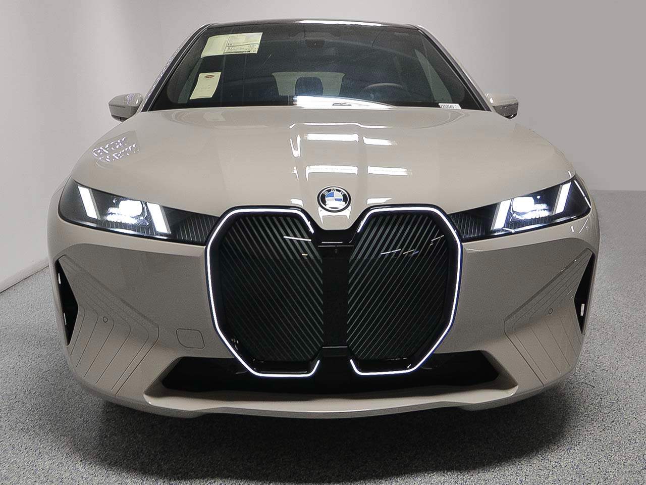 2026 BMW iX xDrive60