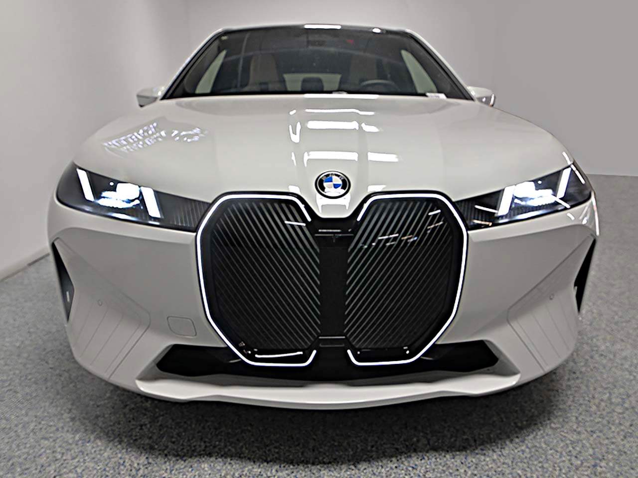 2026 BMW iX xDrive60