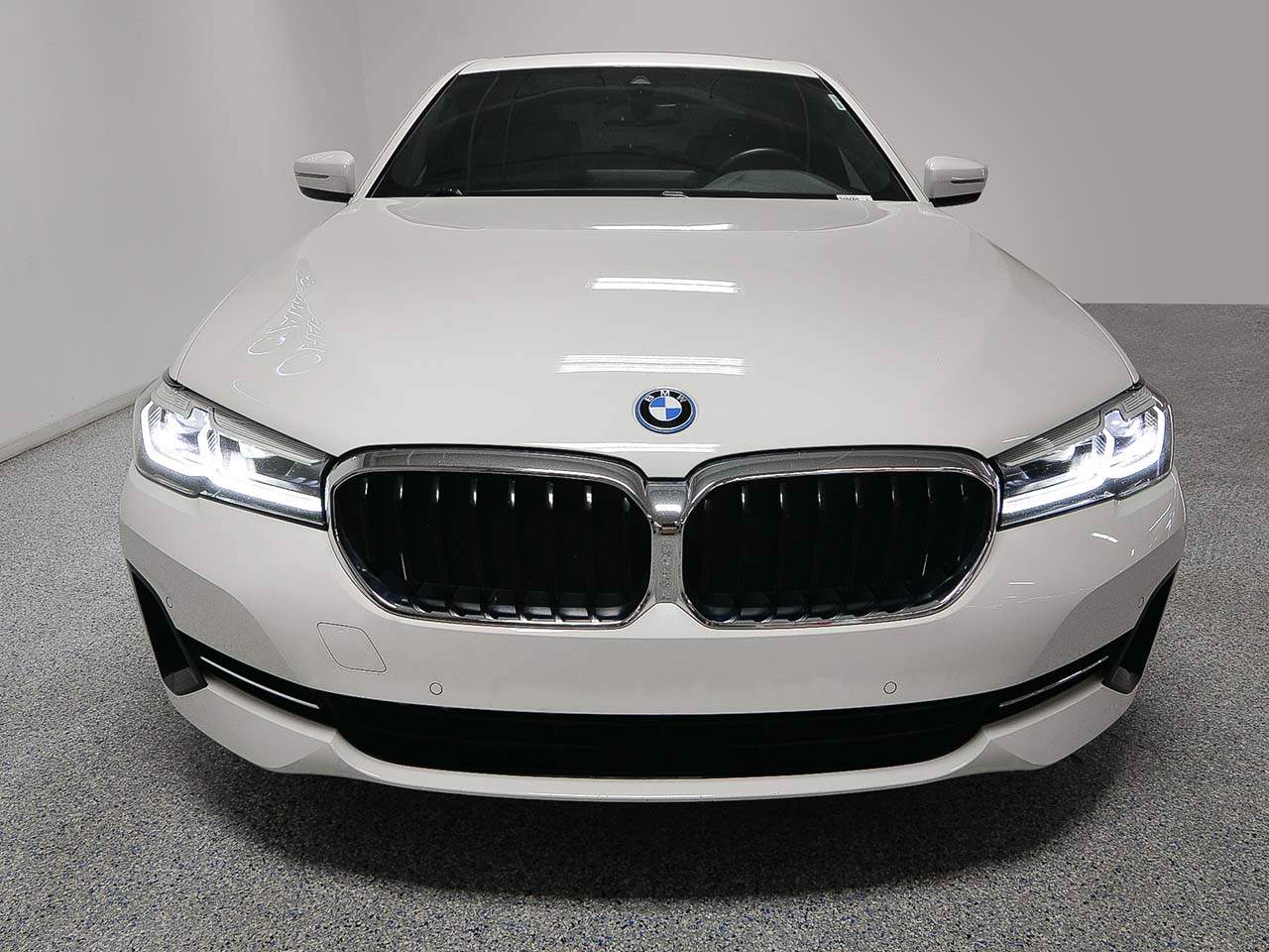 2023 BMW 5-Series 530e