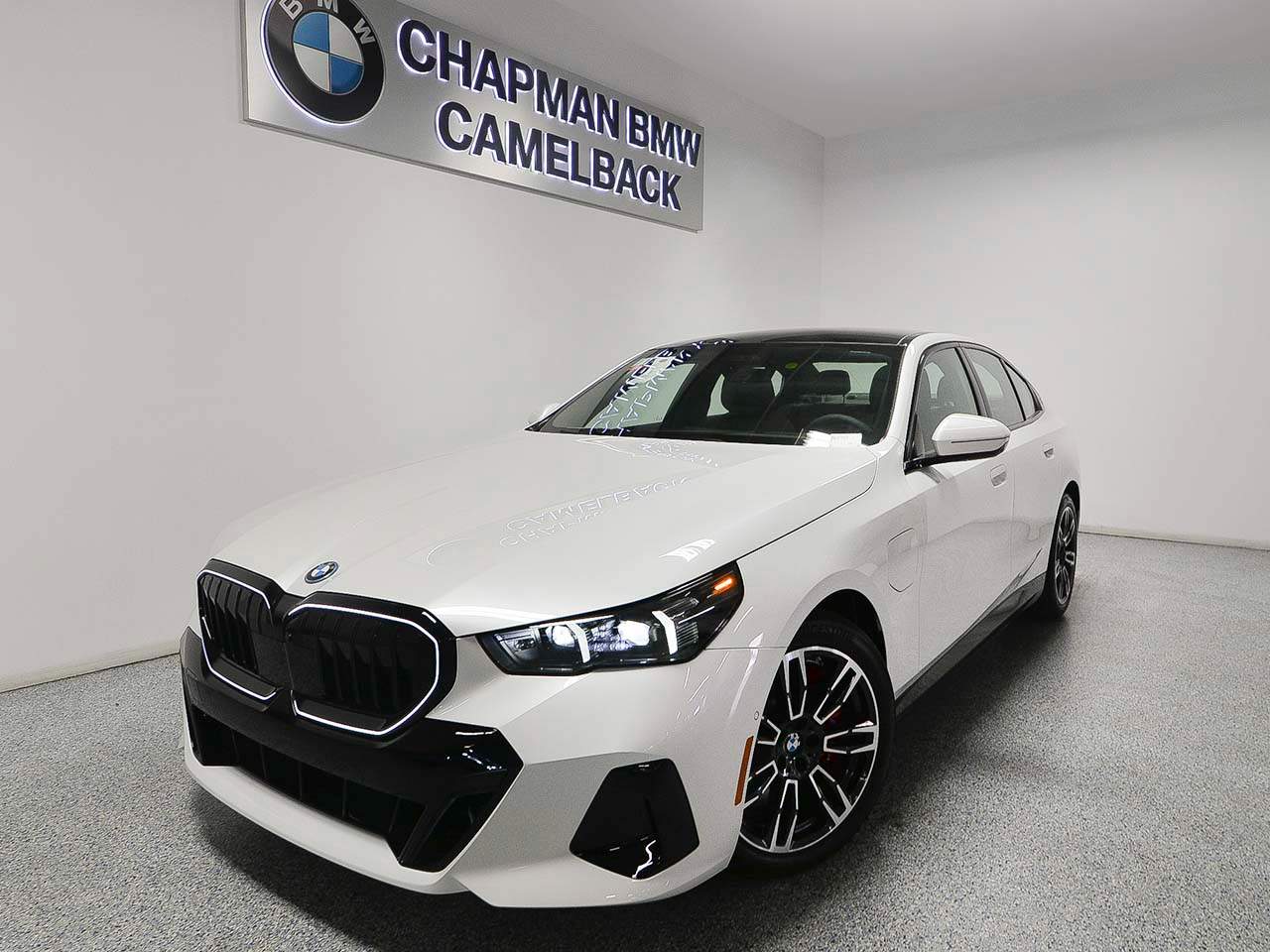 2026 BMW 5-Series 550e xDrive Sedan