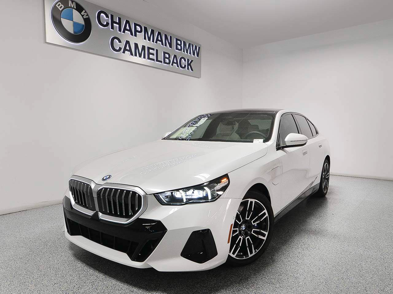 2026 BMW 5-Series 550e xDrive Sedan