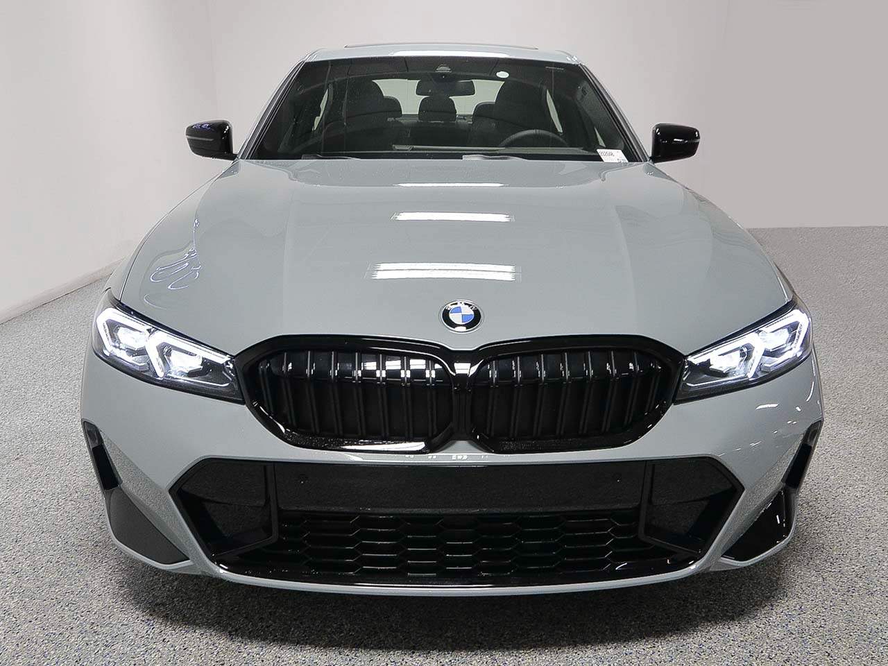 2026 Bmw 330i photo 2