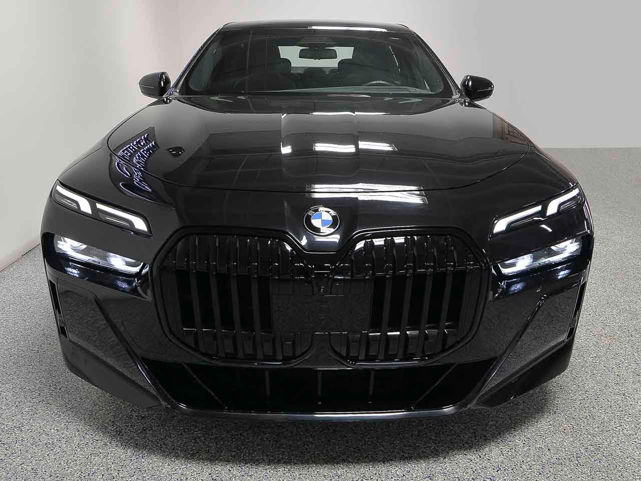 2023 BMW 7-Series 760i xDrive