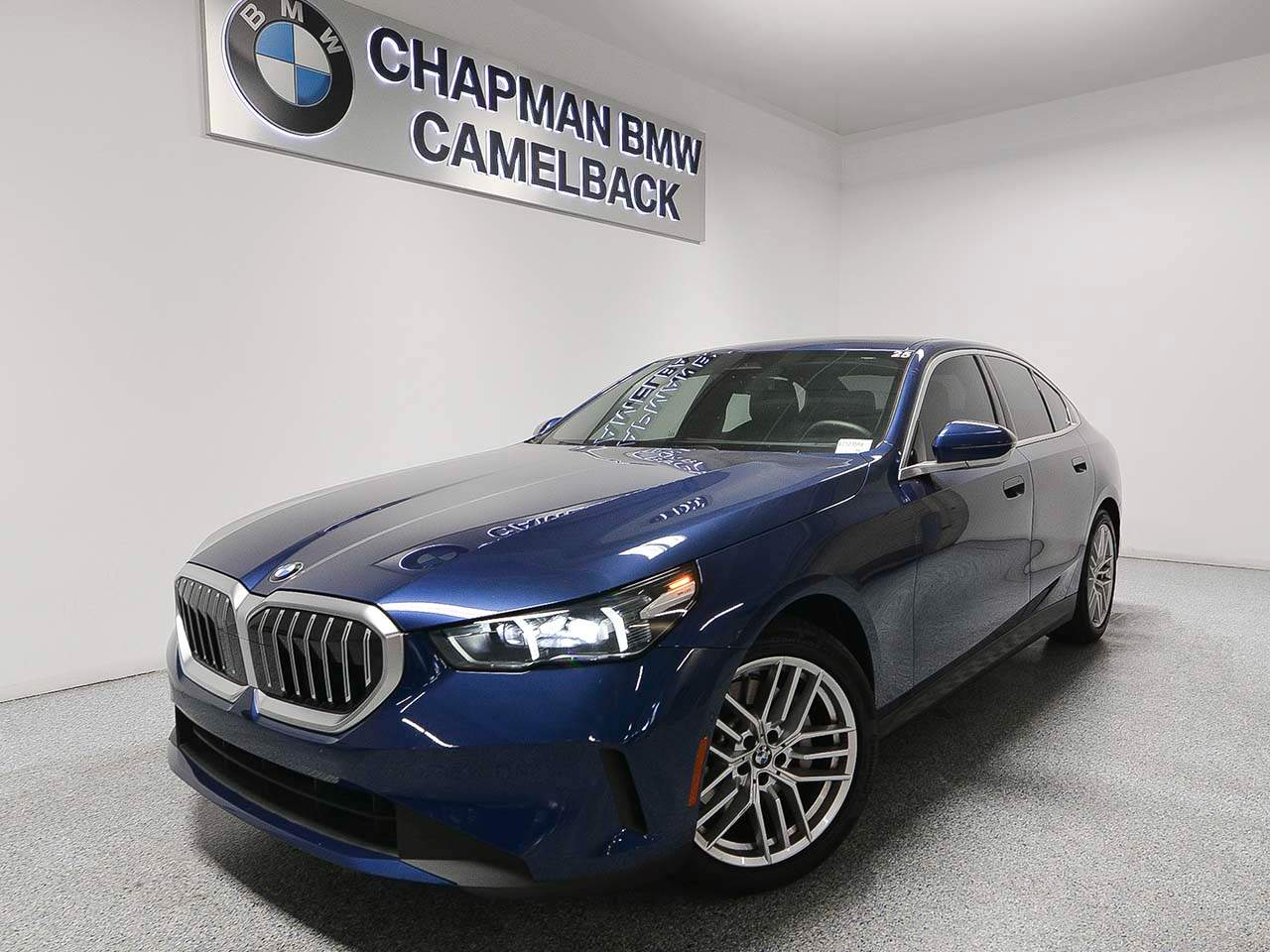 2024 BMW 5-Series 530i