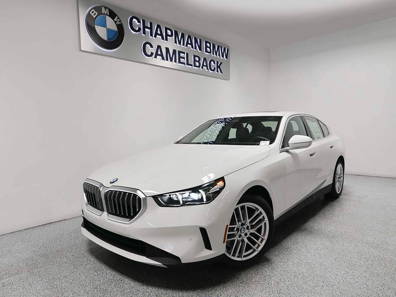 2025 BMW 5-Series 530i Sedan