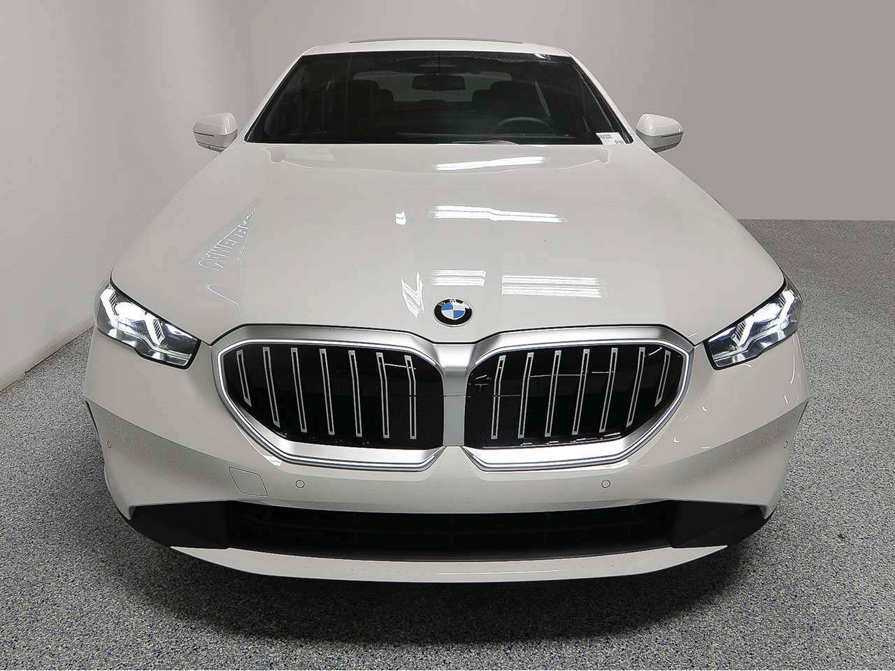 2026 BMW 5-Series 530i