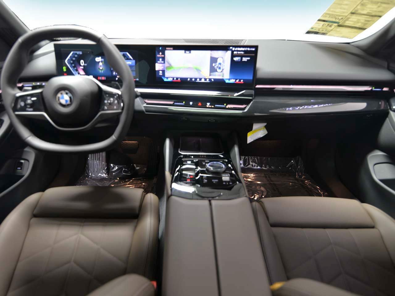 2026 BMW 5 Series 530i - Photo 12