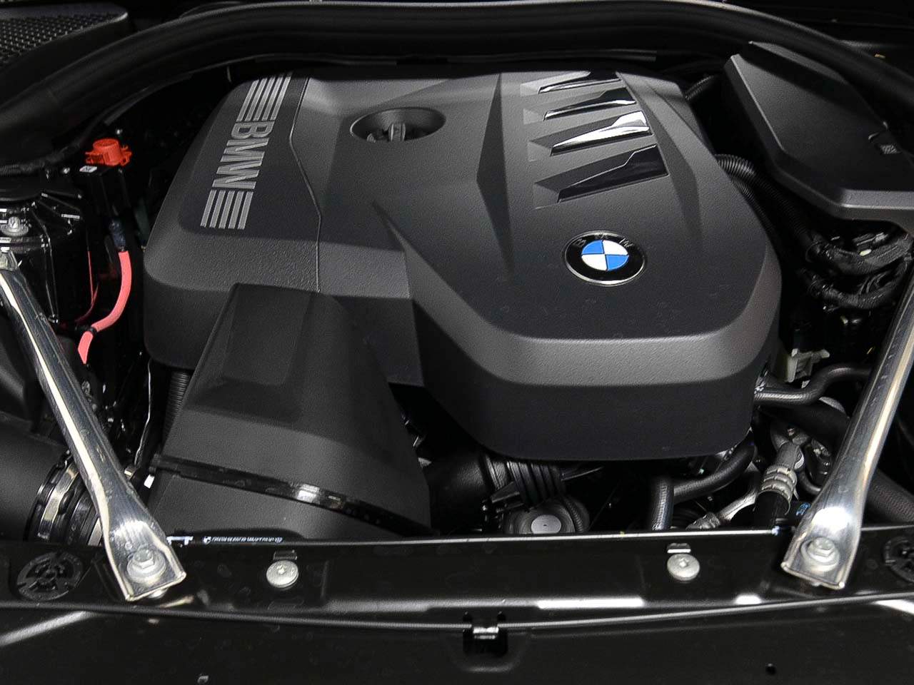 2024 BMW 5-Series 530i