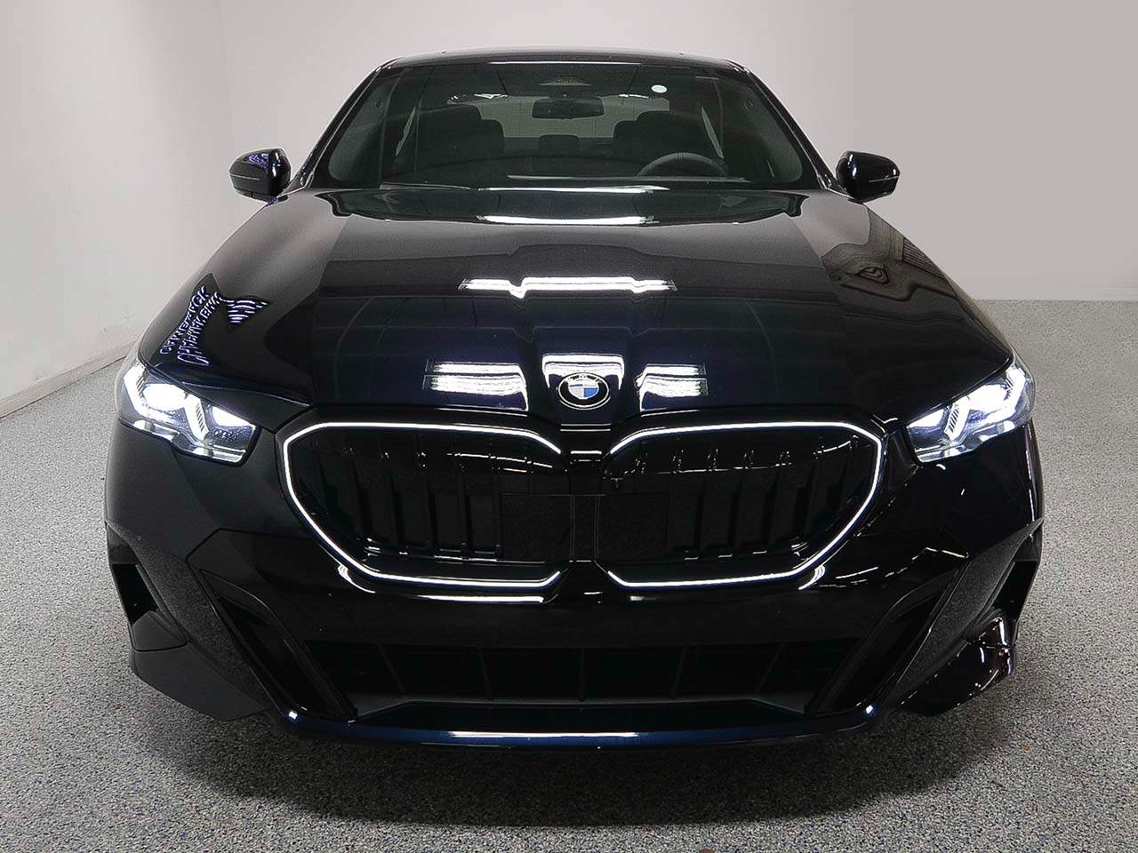 2027 BMW 5-Series 530i Sedan