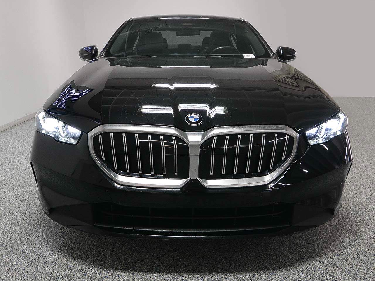 2024 BMW 5-Series 530i