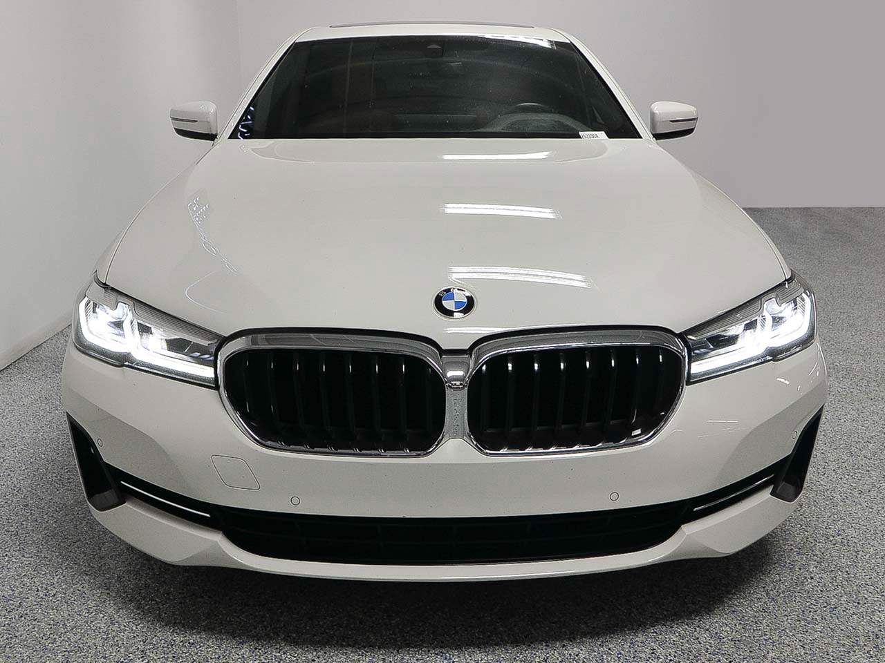 2022 BMW 5-Series 530i