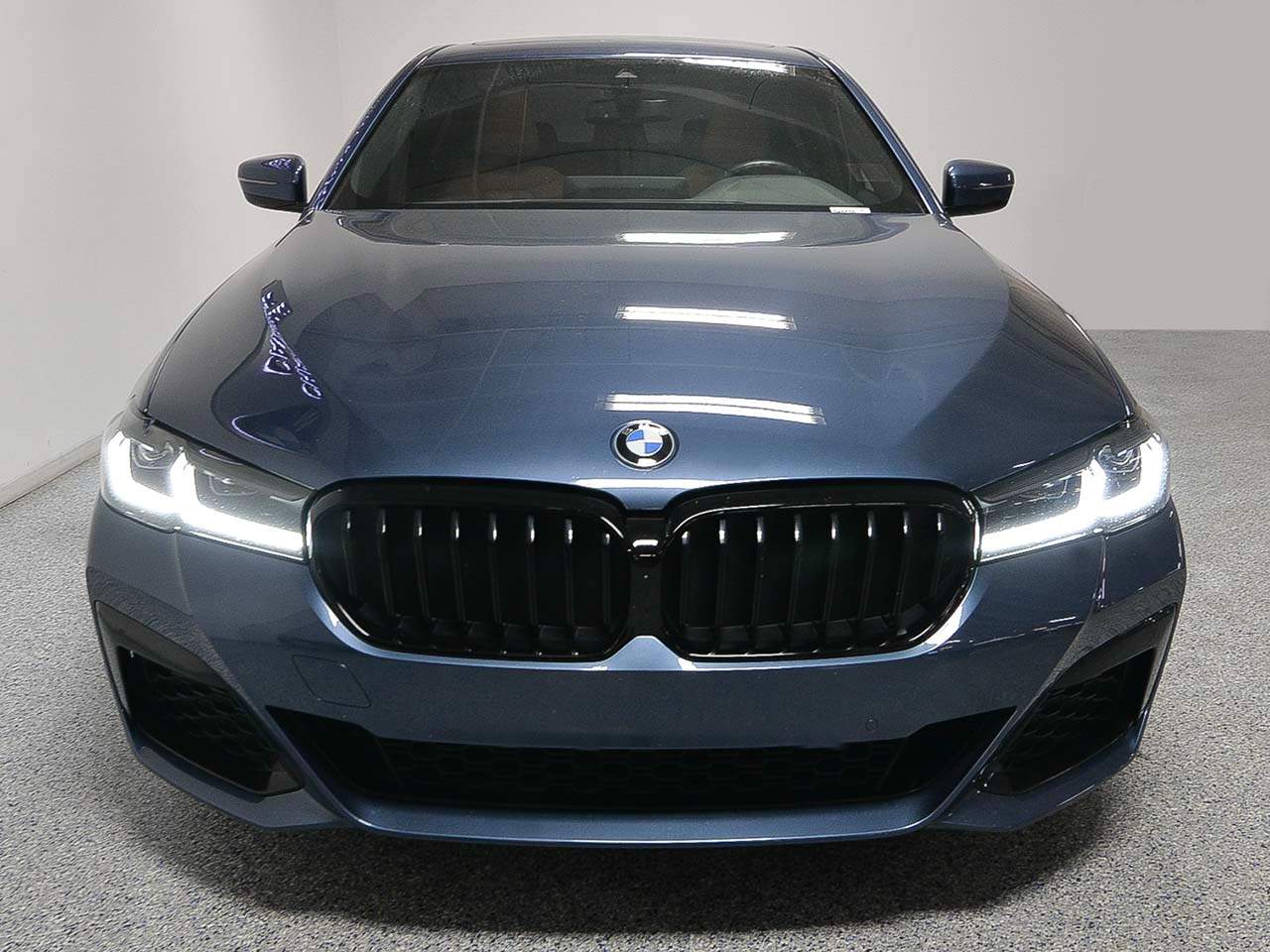 2023 BMW 5-Series 530i