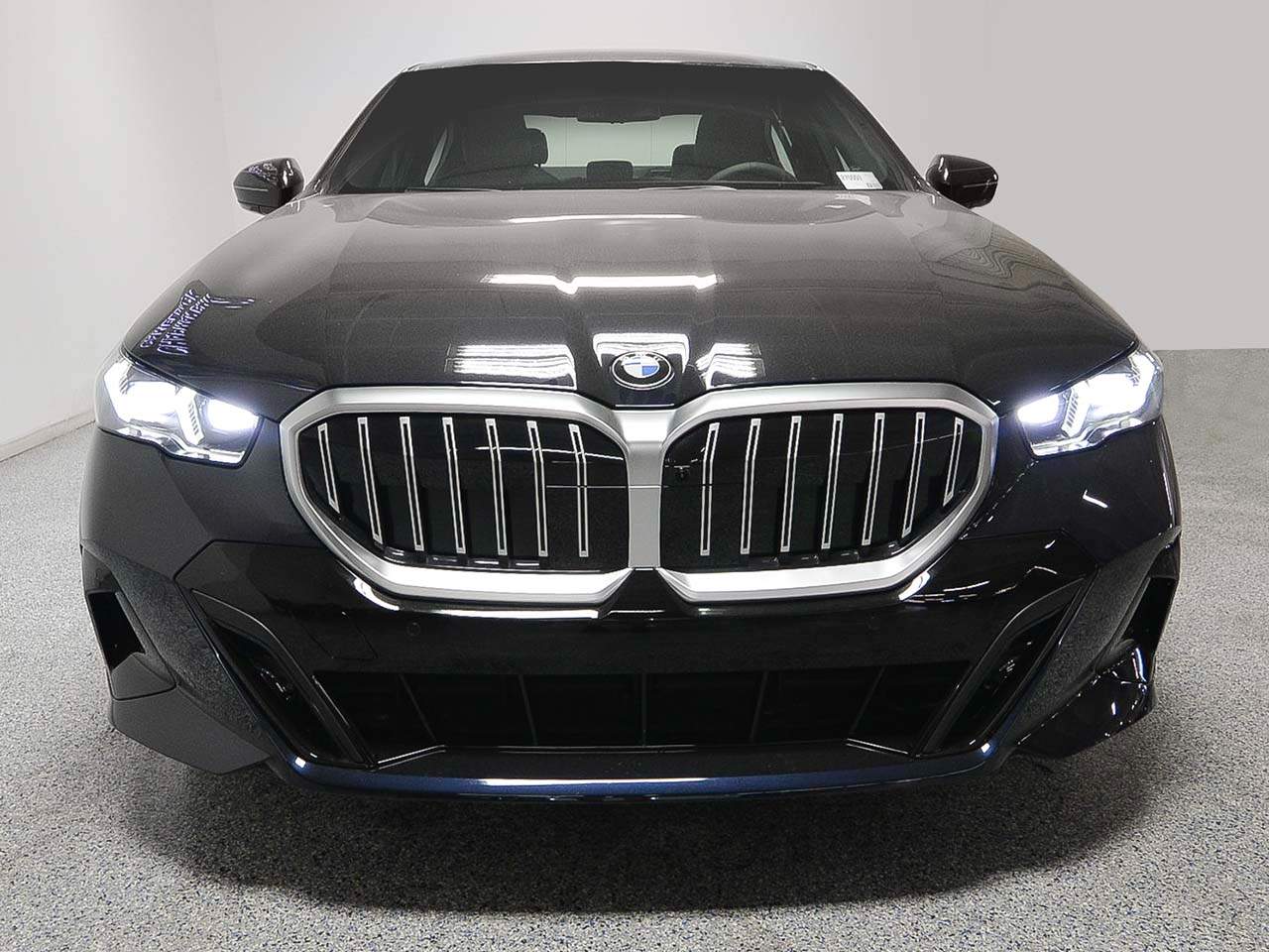 2027 BMW 5-Series 530i xDrive Sedan