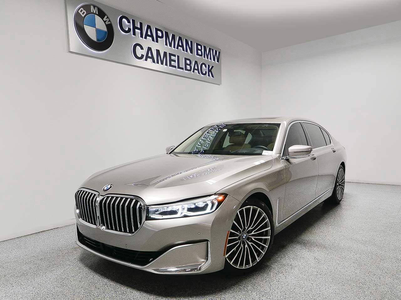 2022 BMW 7-Series 740i
