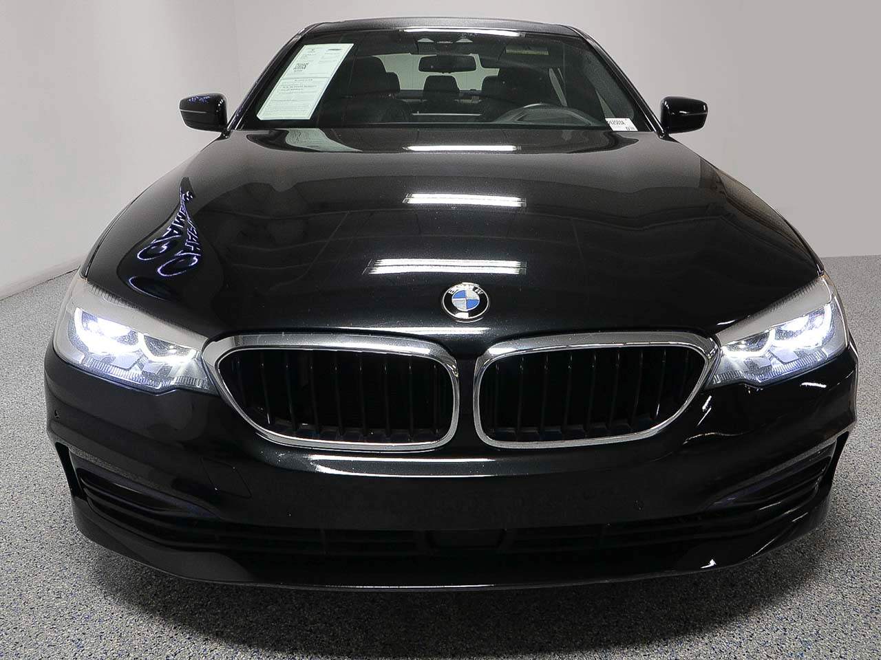 2018 BMW 5-Series 530i