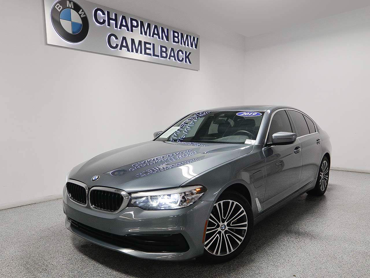 2019 BMW 5-Series 530e iPerformance