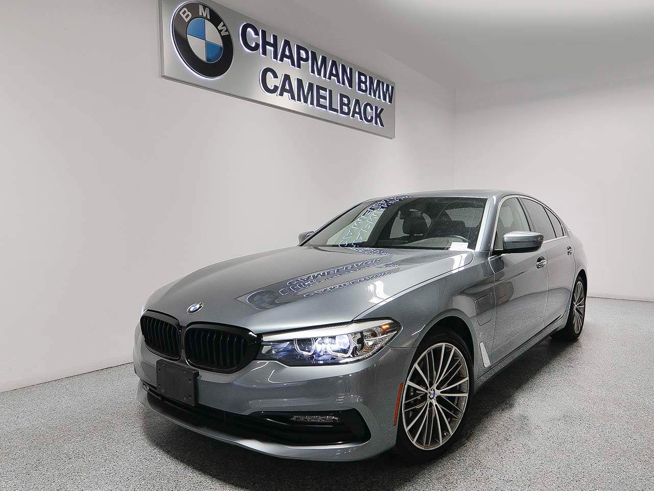 2018 BMW 5-Series 530e iPerformance