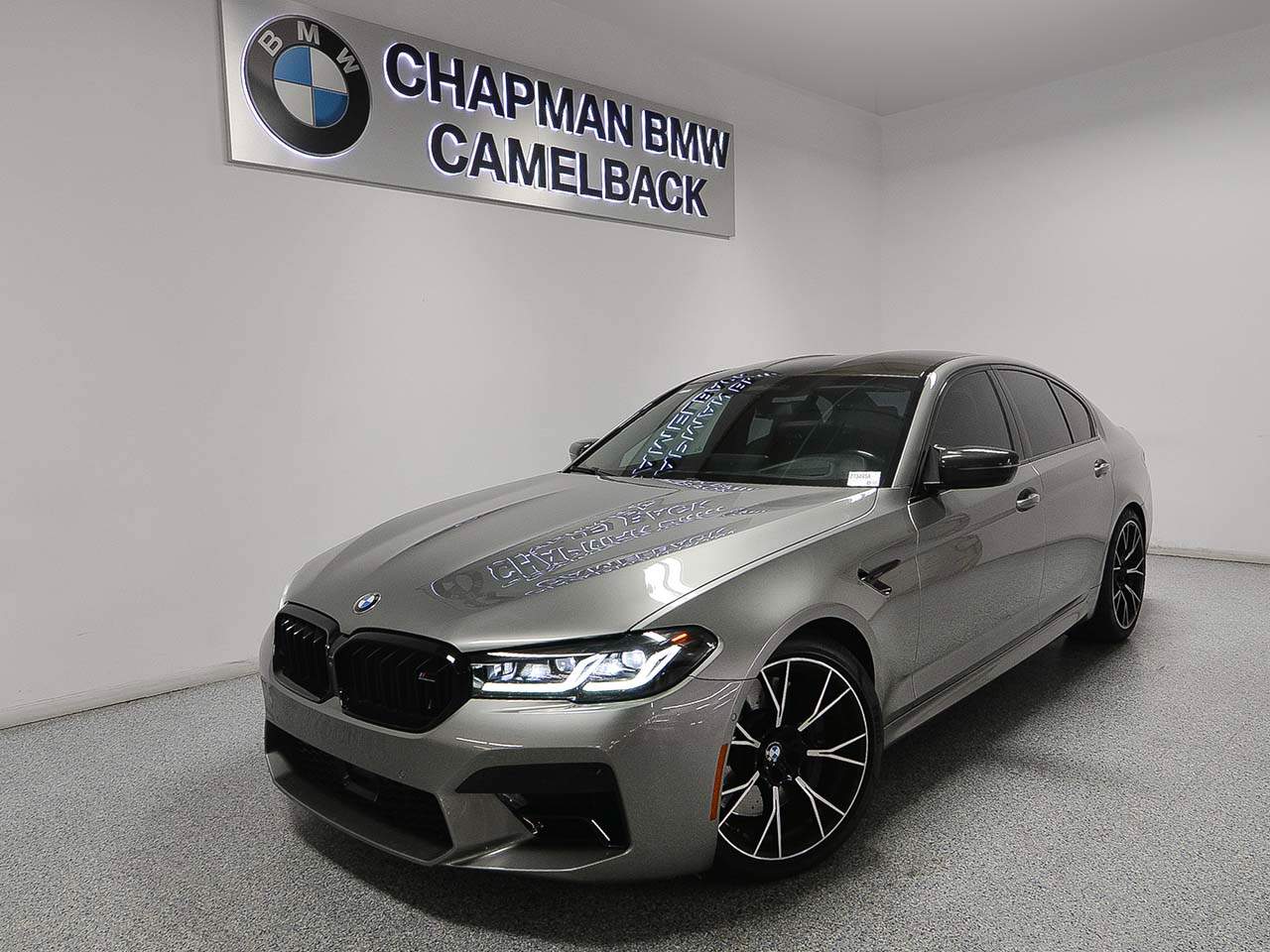 2022 BMW M5