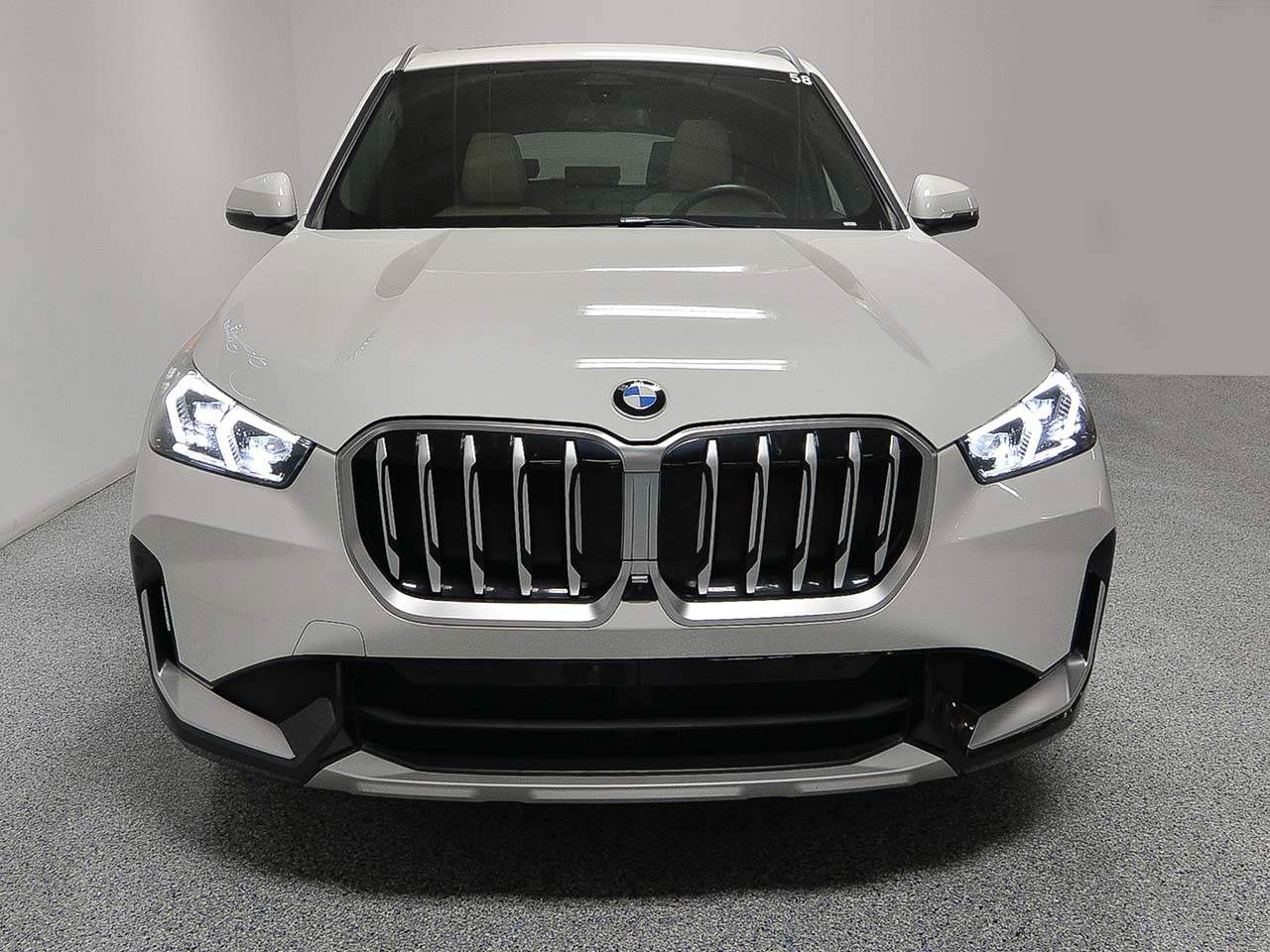 2025 Bmw X1 XDrive28i photo 2