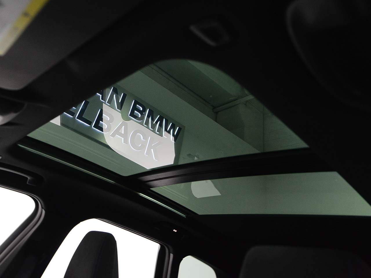 2025 BMW X1 28i - Photo 8