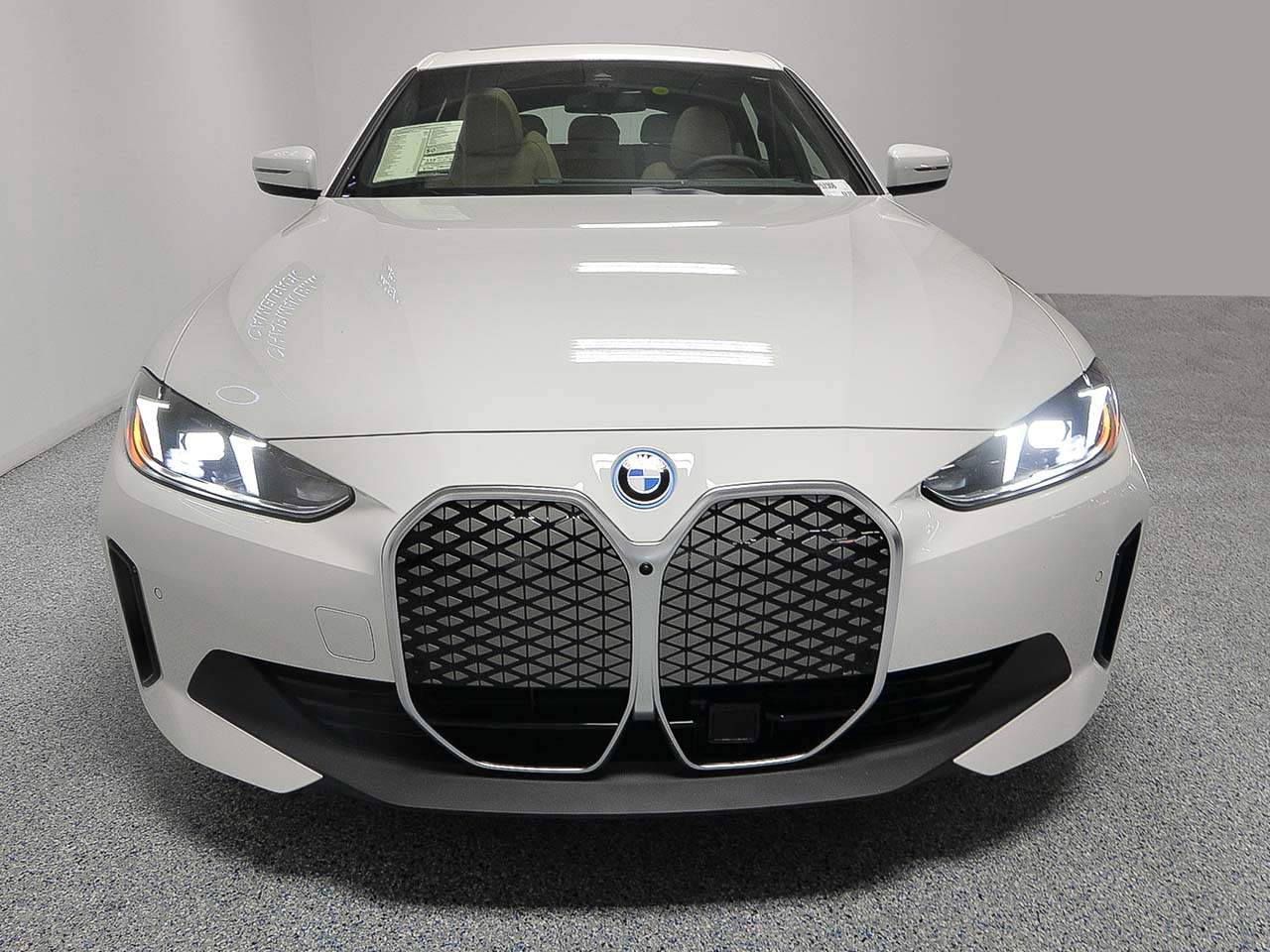 2025 BMW i4 eDrive40
