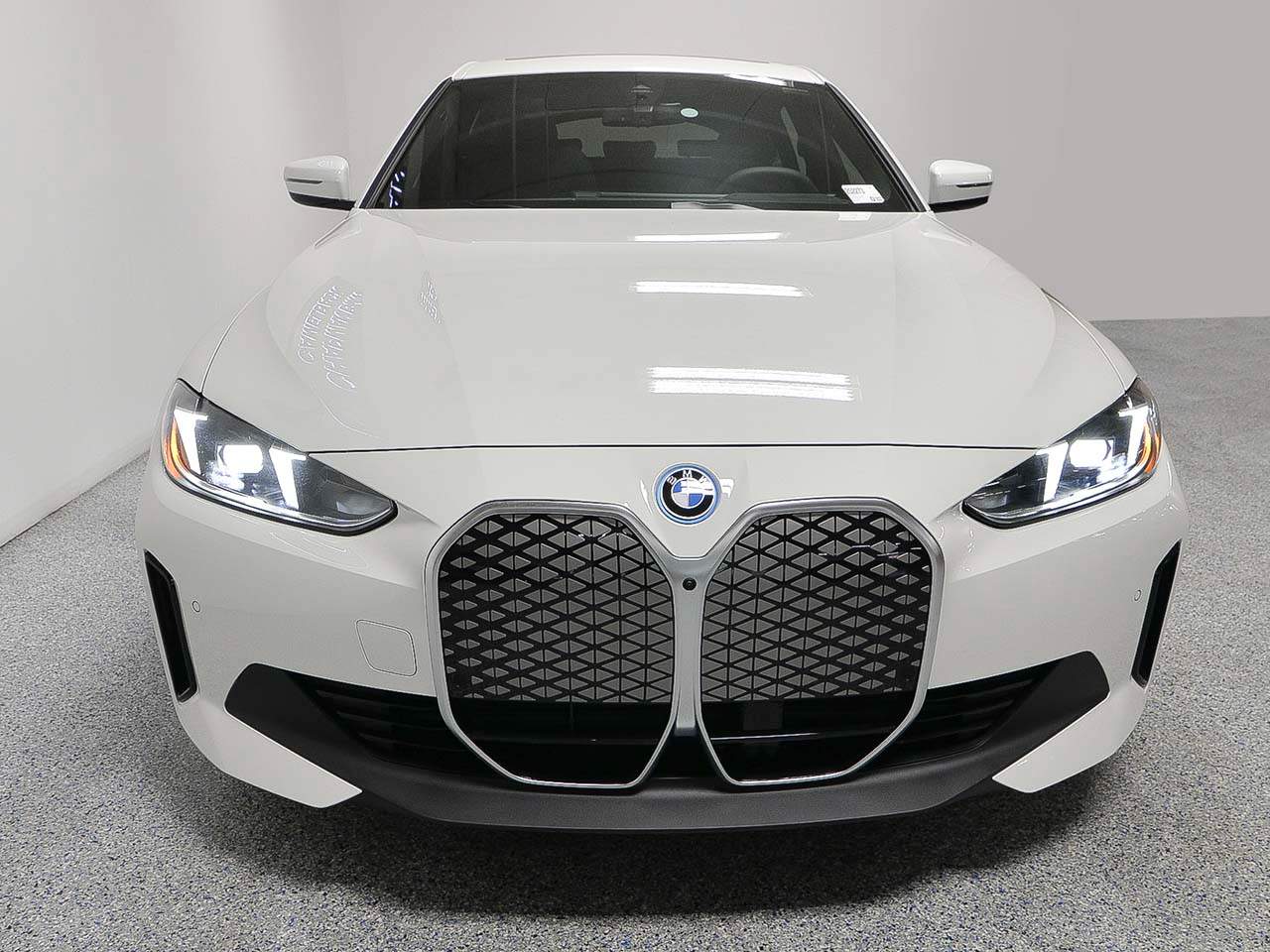 2025 BMW i4 eDrive40