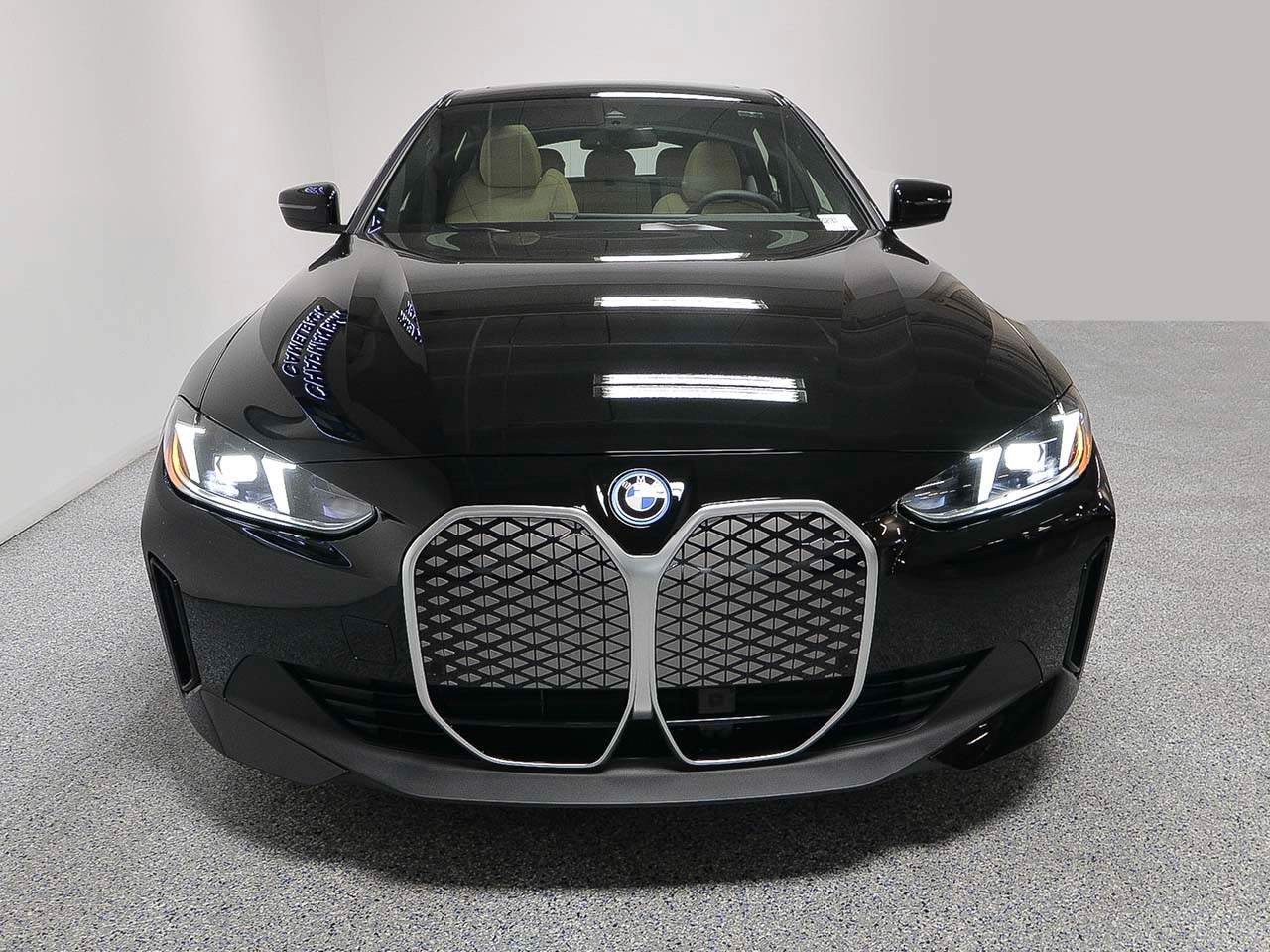 2025 BMW i4 eDrive40