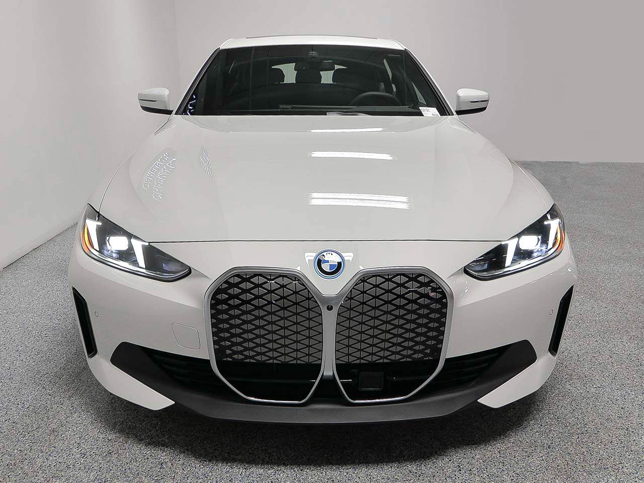 2025 BMW i4 eDrive40