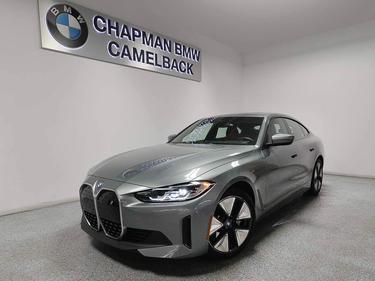 2023 BMW i4 eDrive35's photo
