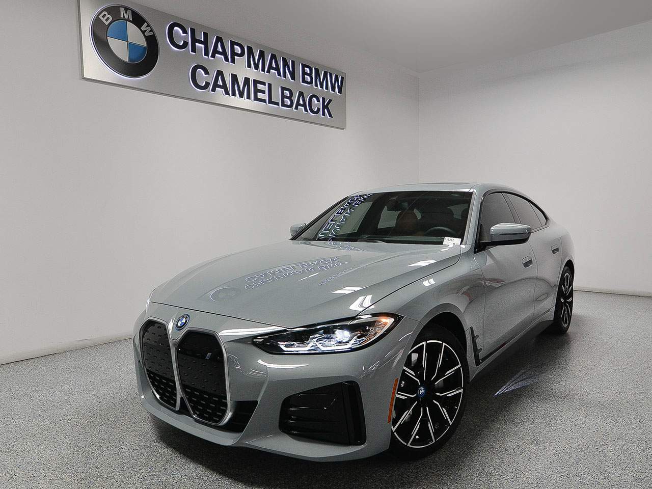 2023 BMW i4 40's photo