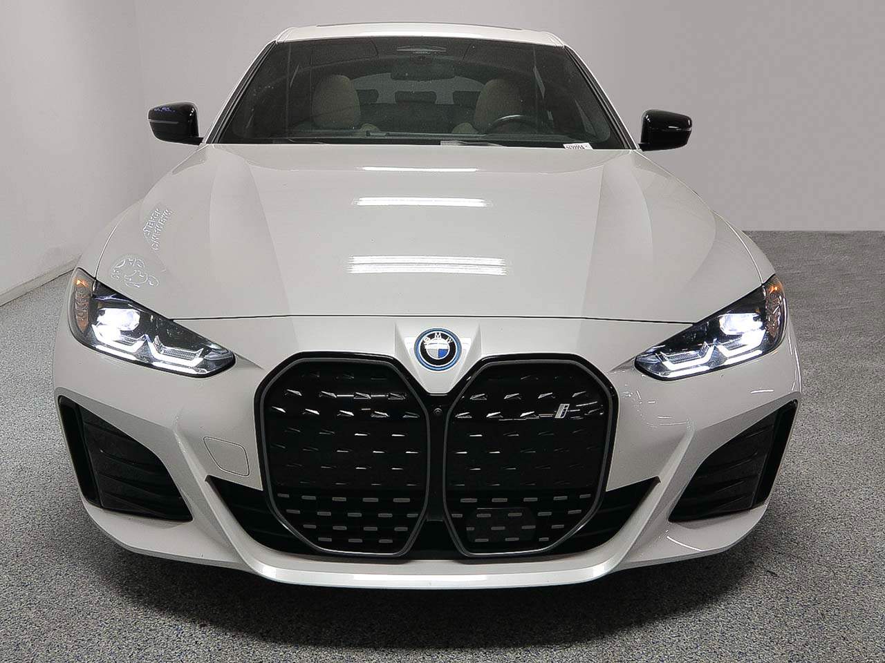 Used 2024 BMW i4 40 with VIN WBY73AW09RFR49252 for sale in Phoenix, AZ