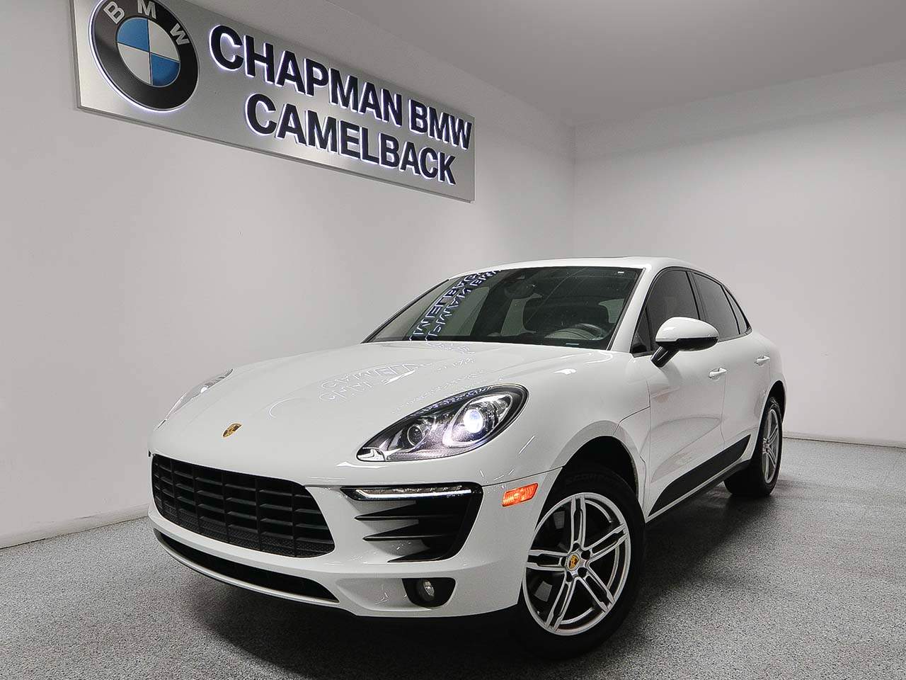 2017 Porsche Macan