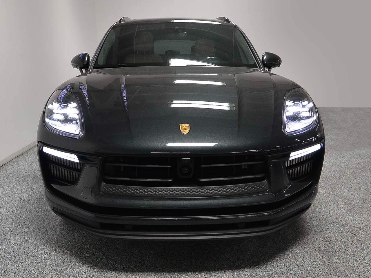 2023 Porsche Macan S