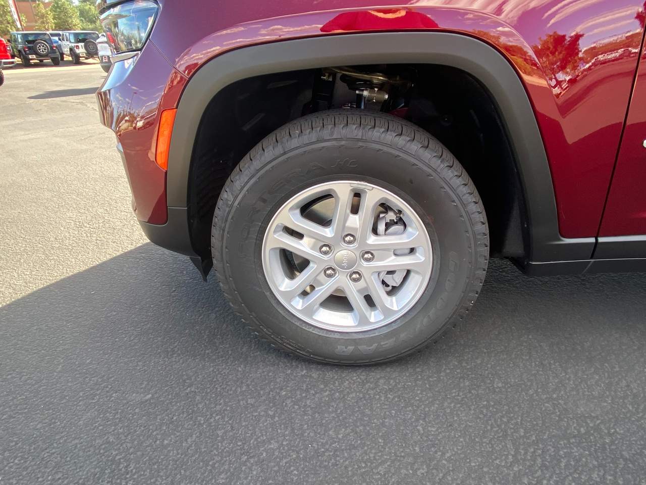 2025 Jeep Grand Cherokee Laredo