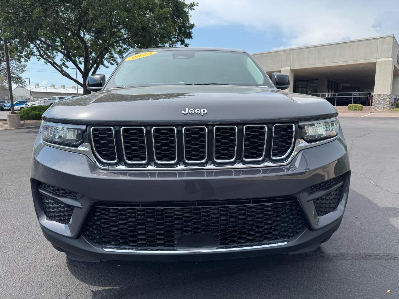 2023 Jeep Grand Cherokee Laredo