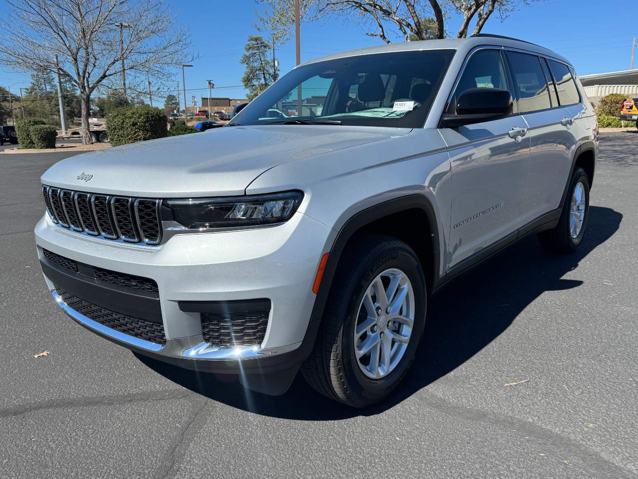 2026 Jeep Grand Cherokee L Laredo