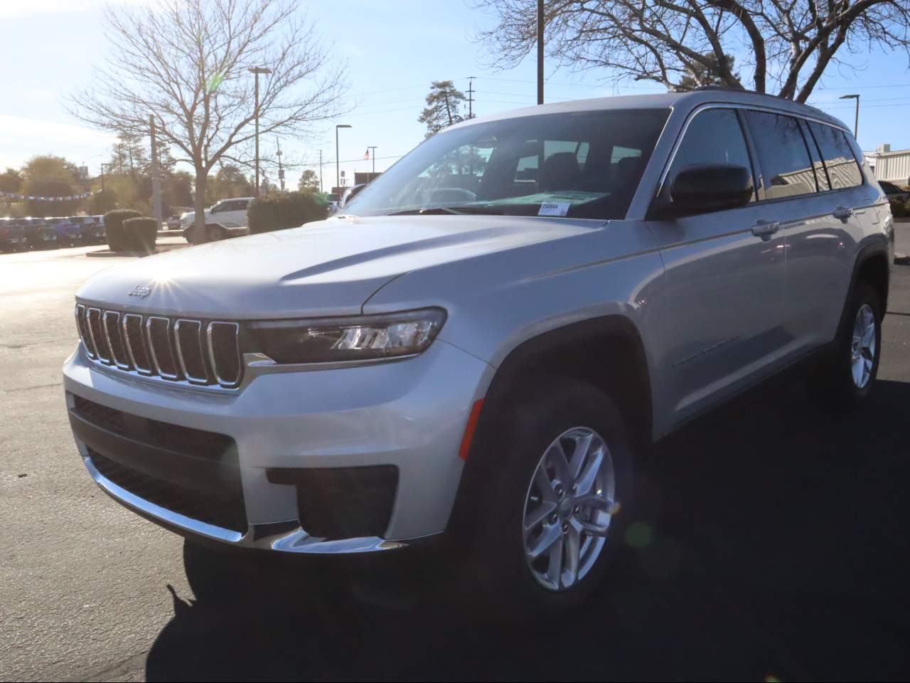 2025 Jeep Grand Cherokee L Laredo