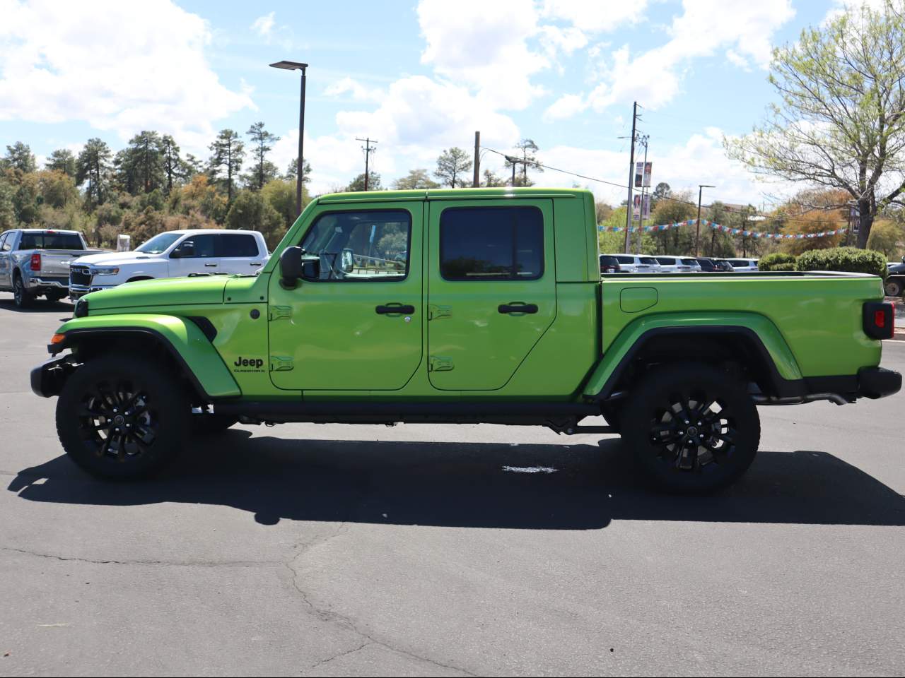 2025 Jeep Gladiator Nighthawk - Photo 7