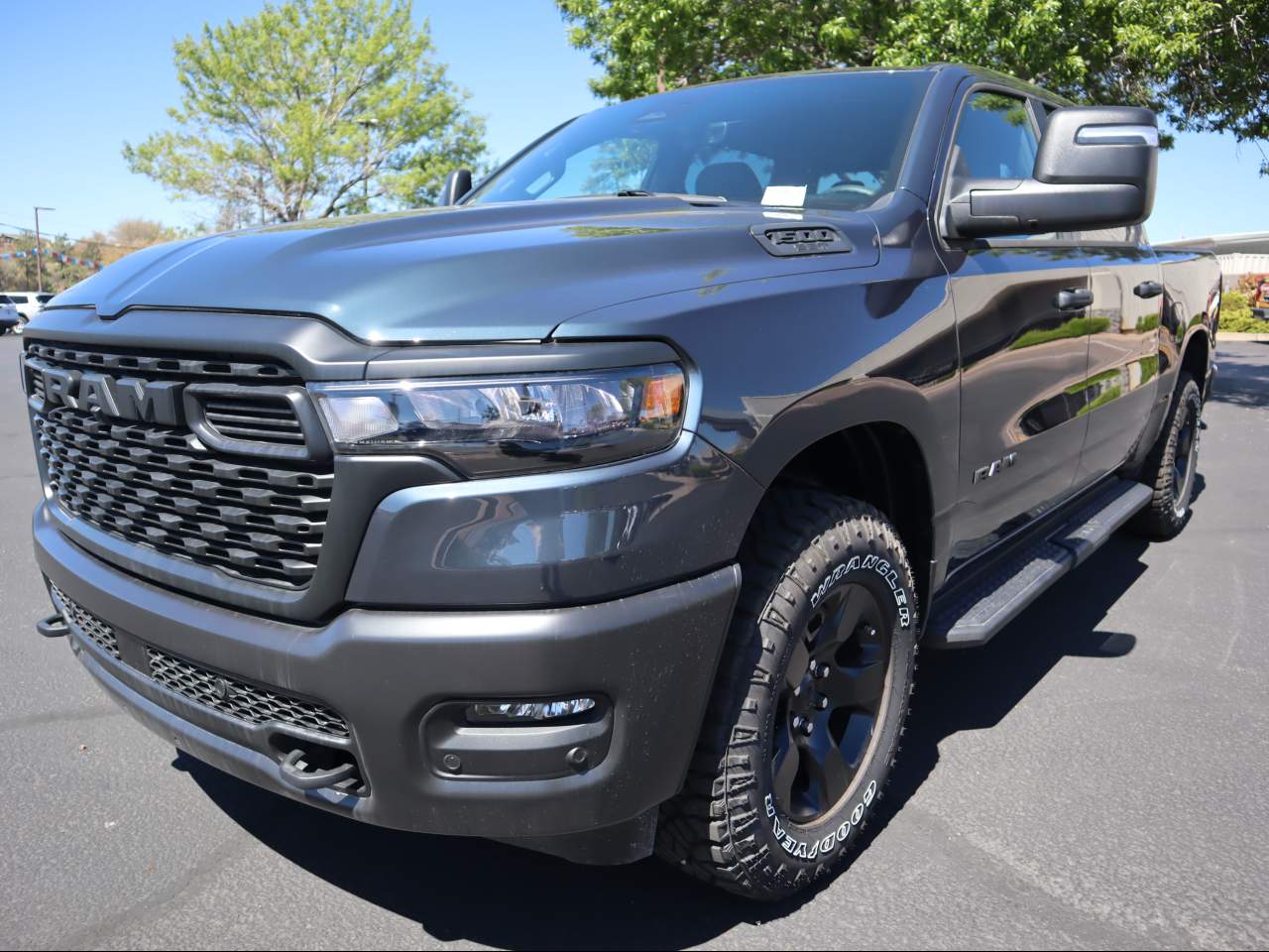 2025 Ram 1500 Crew Cab Tradesman