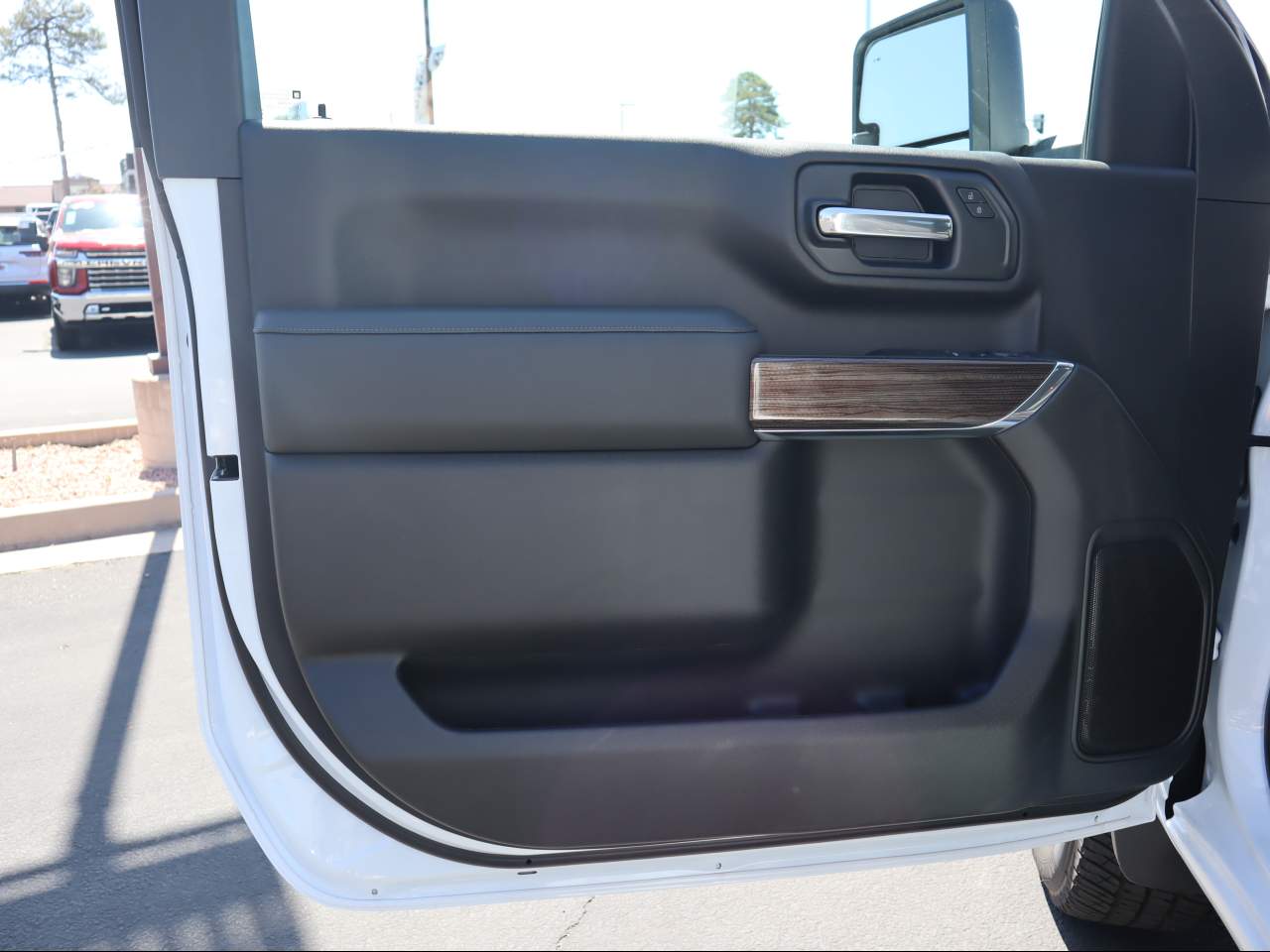 2025 Chevrolet Silverado 2500 HD LT - Photo 8