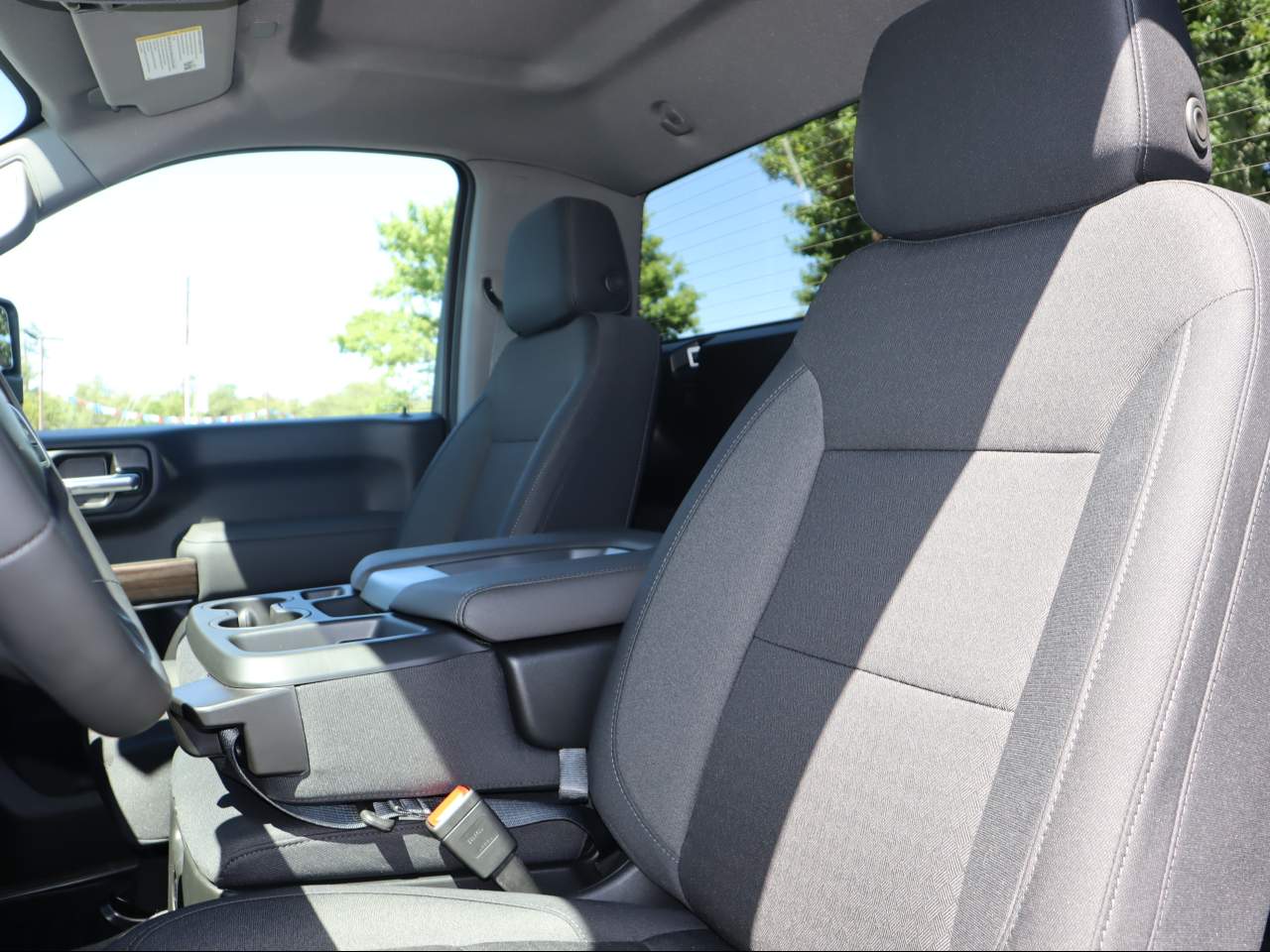 2025 Chevrolet Silverado 2500 HD LT - Photo 9
