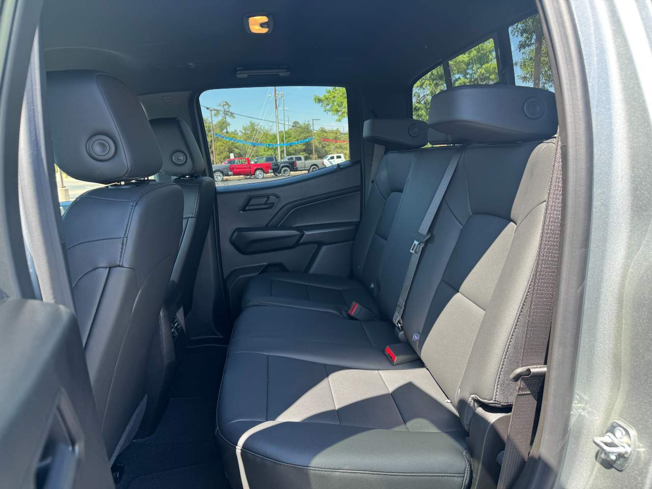 2026 Chevrolet Colorado Trail Boss - Photo 10