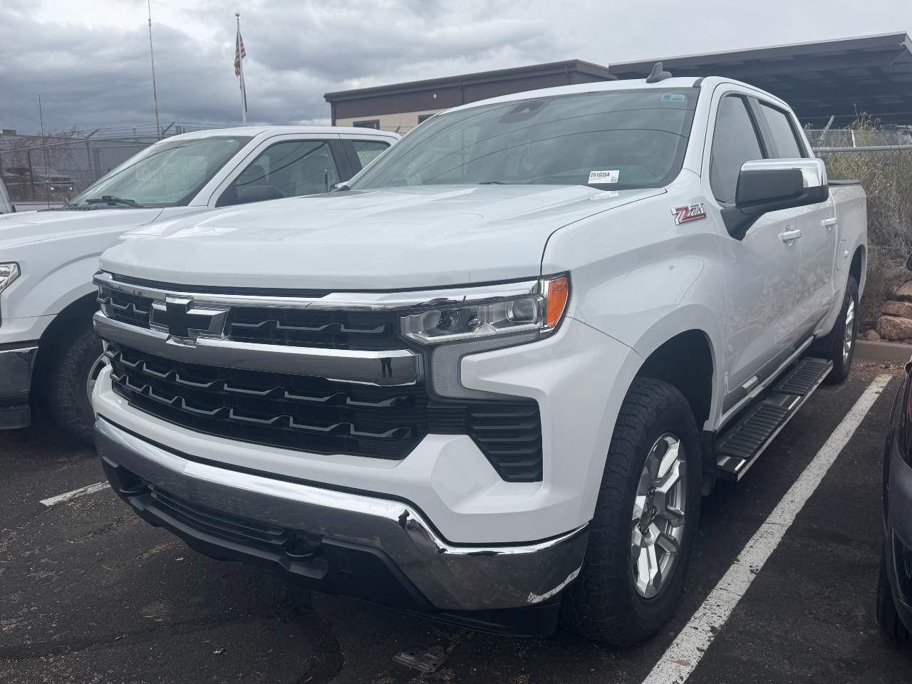 2023 Chevrolet Silverado 1500 LT Crew Cab