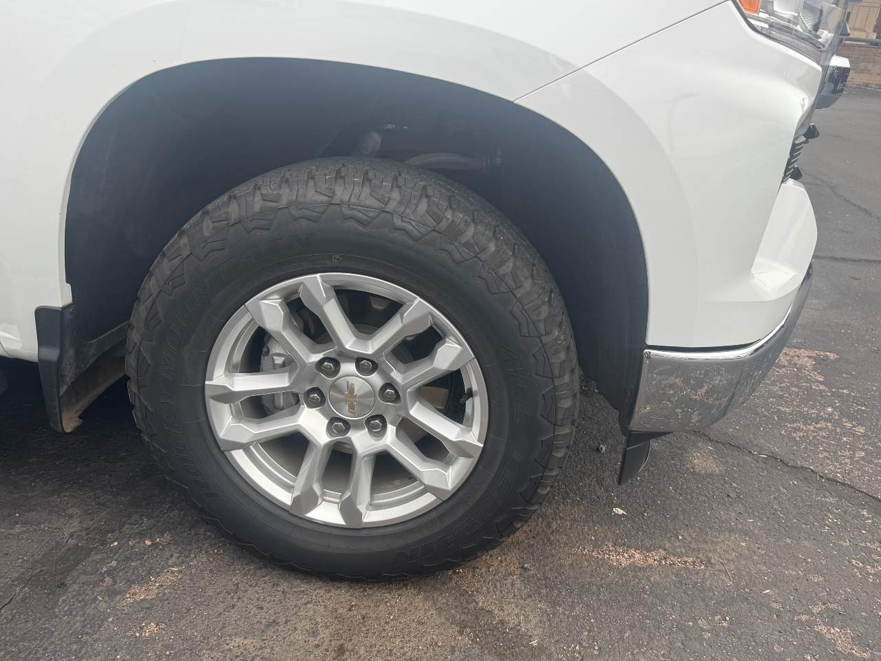 2023 Chevrolet Silverado 1500 LT Crew Cab