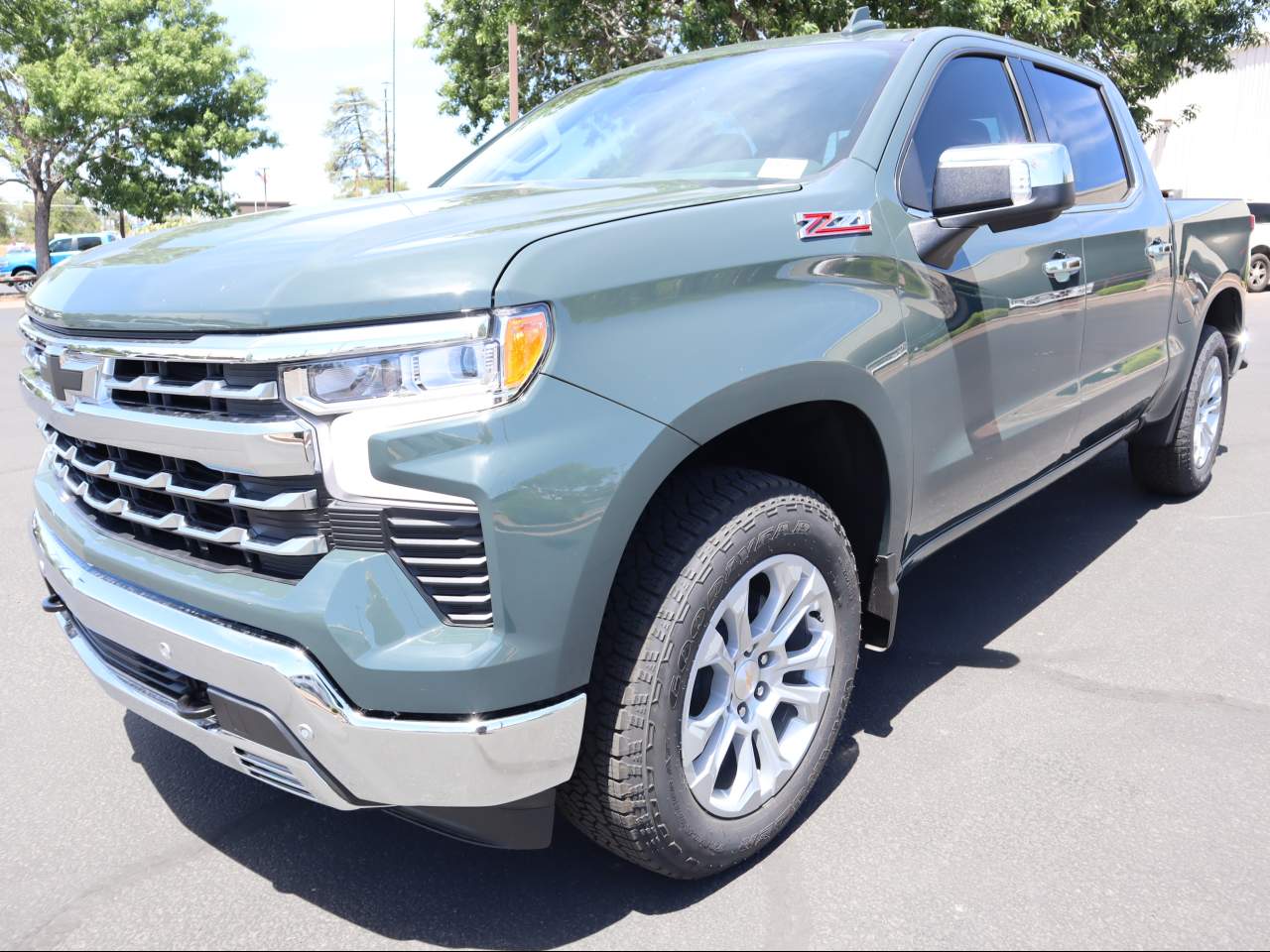 2025 Chevrolet Silverado 1500 Crew Cab LTZ 4WD